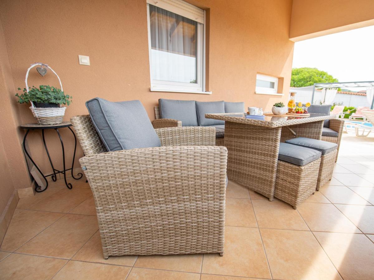 Holiday Home Near Trogir Kaštel Štafilić Екстериор снимка