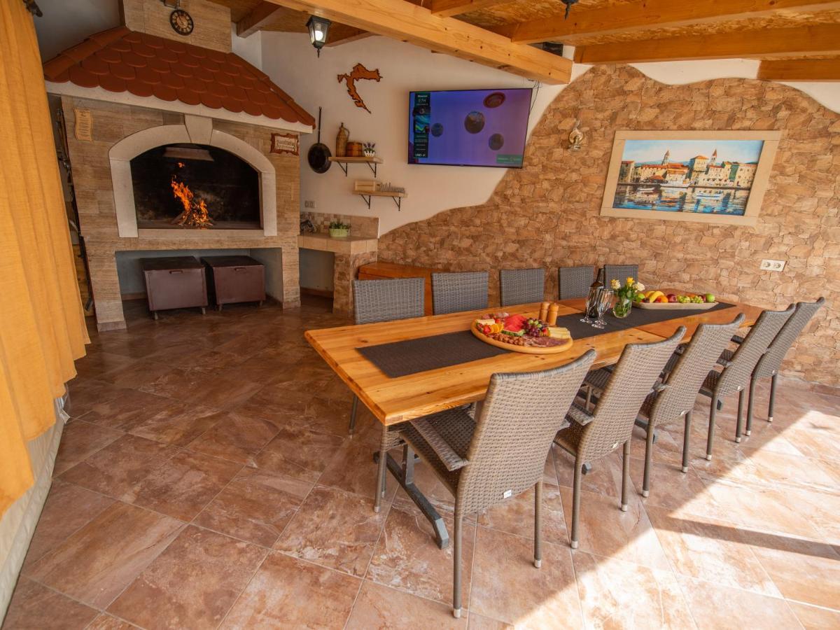 Holiday Home Near Trogir Kaštel Štafilić Екстериор снимка