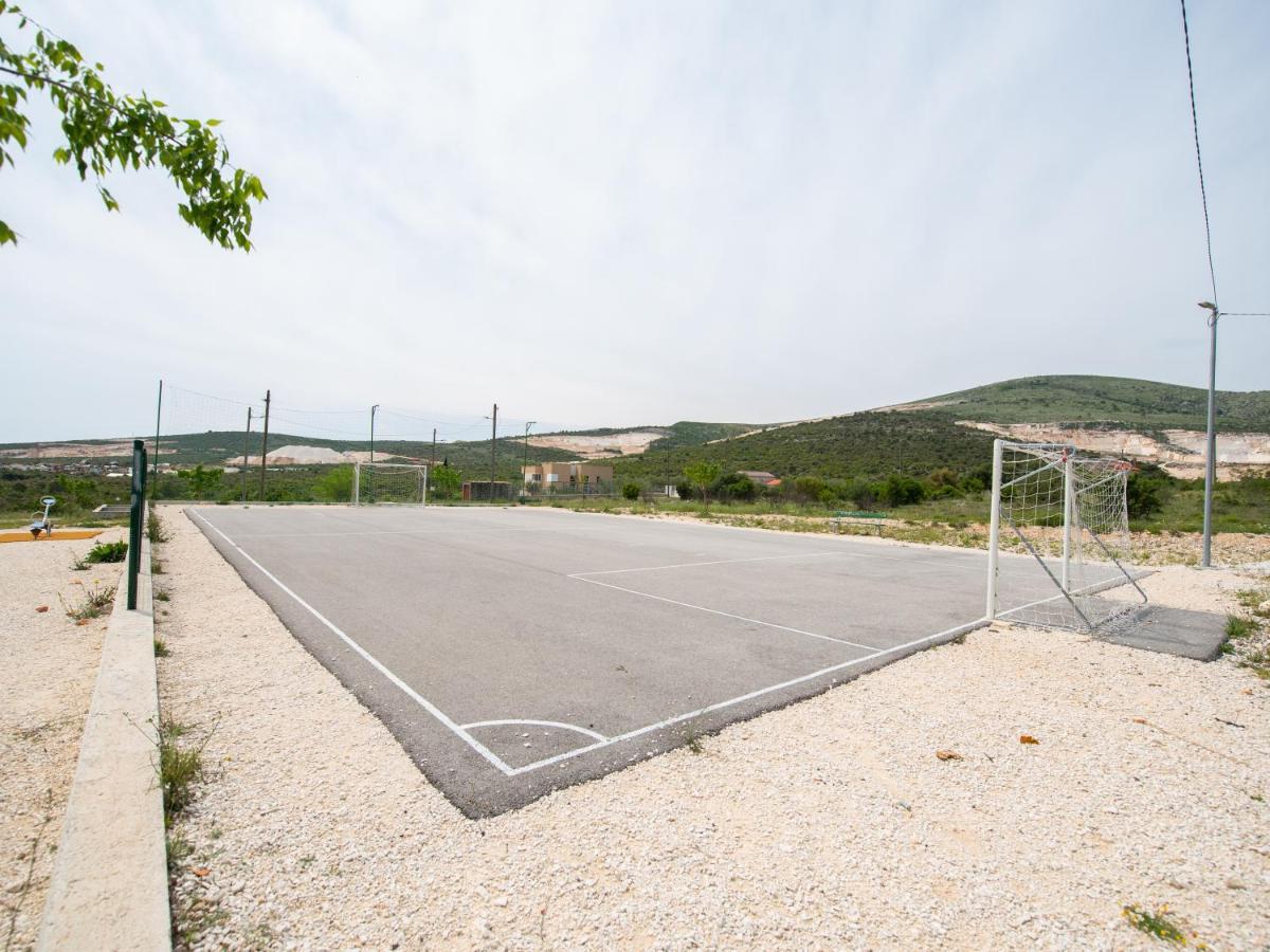 Holiday Home Near Trogir Kaštel Štafilić Екстериор снимка