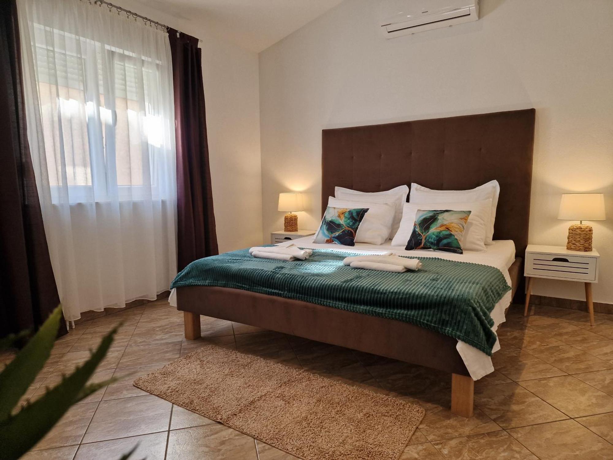 Holiday Home Near Trogir Kaštel Štafilić Екстериор снимка